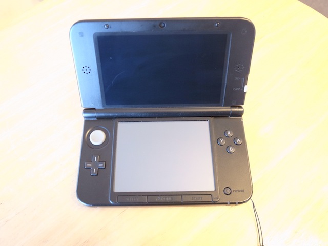 任天堂3DSLLAボタン修理　渋谷のお客様