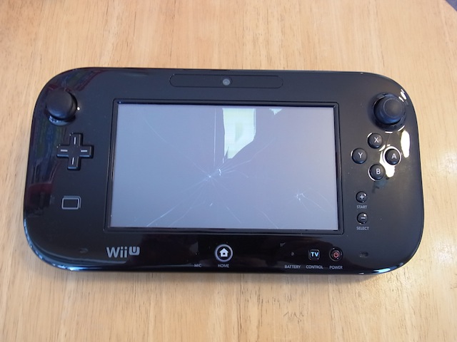 Wii Uのgamepad/任天堂3DS/ipod classic修理　下北沢のお客様