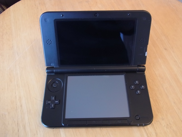 任天堂New3DSLL/ipod classic/イヤホン郵送修理　宮崎県のお客様