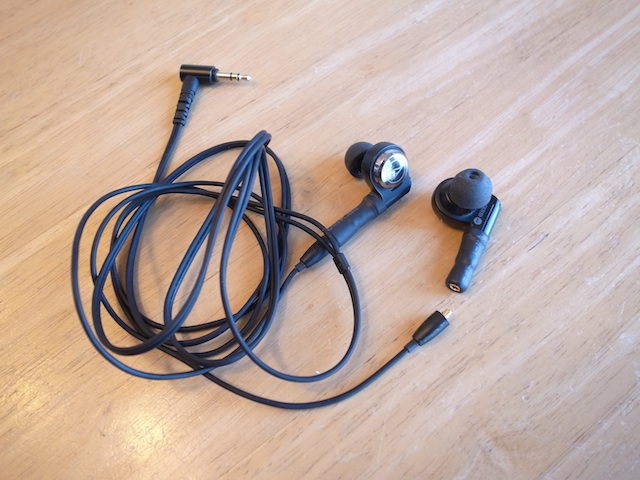 イヤホン修理・MMCX化/リケーブル・ケーブル制作/各種プラグ付け替え　新宿のお客様