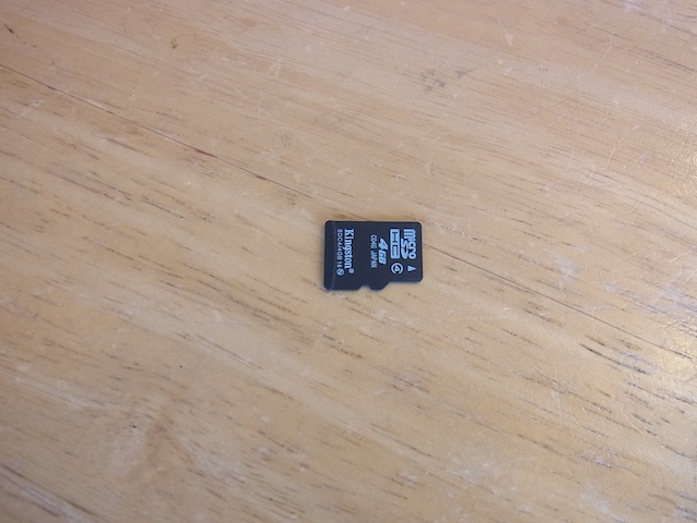 デジカメ　SDデータ削除・復元　ipod classic修理　下北沢のお客様