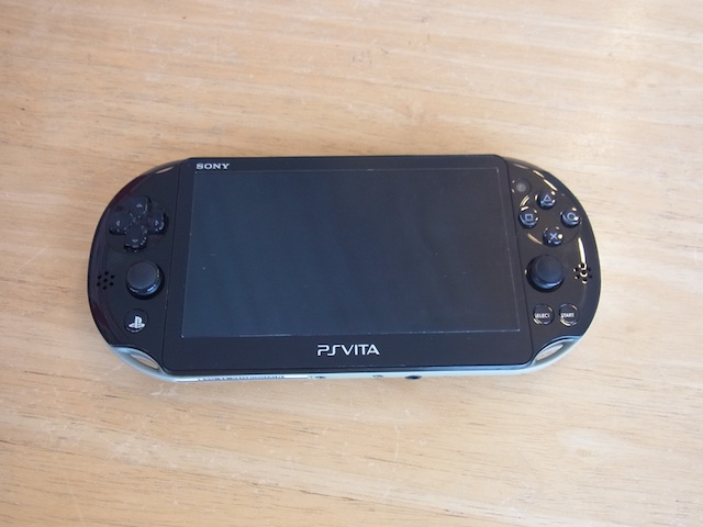 PSVITA2000 店頭持ち込み修理 中野よりご来店がありました