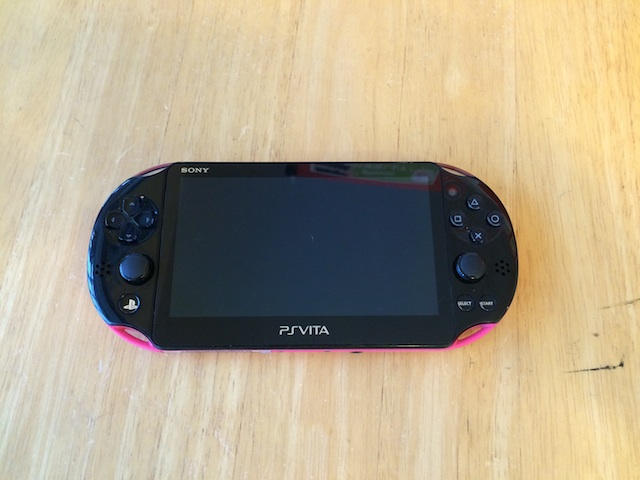 米子のお客様よりPSVITA2000の宅配修理がありました。
