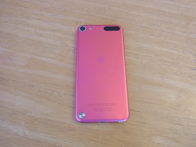 市川市のお客様よりipod touch5の宅配修理がありました。