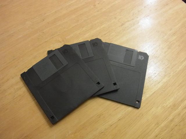 ワープロフロッピーのデータ変換/ワープロ郵送修理　神戸のお客様