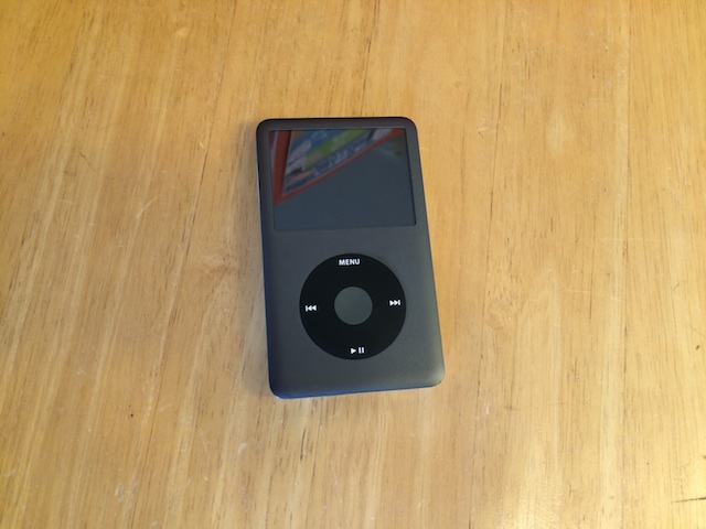 巣鴨のお客様よりipod classicの来店修理がありました。