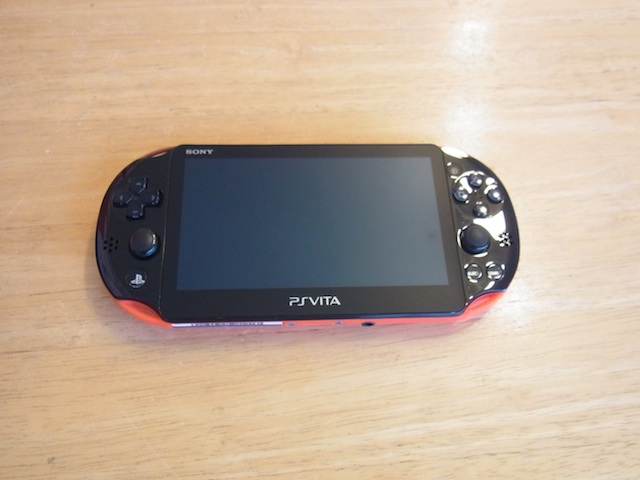 成田市のお客様よりPSVITA2000の宅配修理がありました。