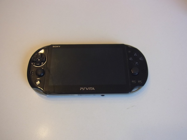 PSVITA2000液晶故障/宅配修理 長野県のお客様