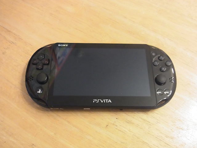 PSVITA2000アナログスティック故障/宅配修理 静岡県のお客様