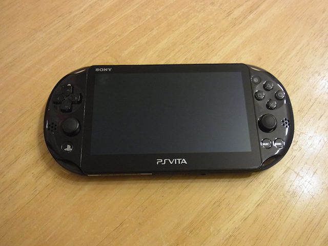 成田市でPSVITA2000の宅配修理なら! スマートファボ吉祥寺