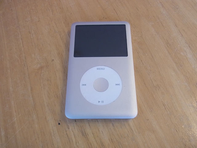 大宮　iPod classic宅配修理のご案内　郵送キット発送します！