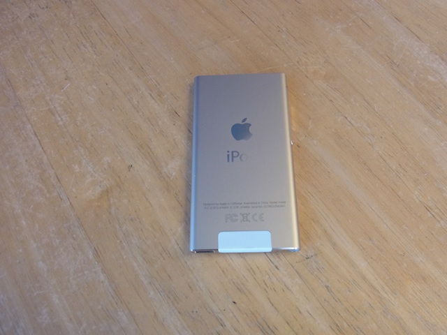武蔵小杉のお客様　iPod nano7ガラス割れ　宅配修理　郵送キット発送 