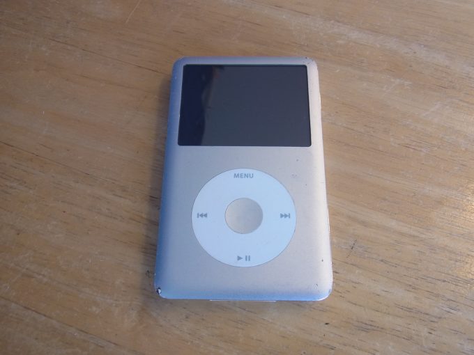 三鷹のお客様 iPod classicのHDD故障修理のご案内