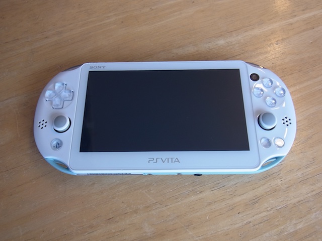 青森より宅配修理　PSvita2000液晶故障　宅配修理