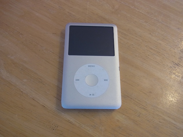吉祥寺のお客様　iPod classic×マーク　HDD故障修理 