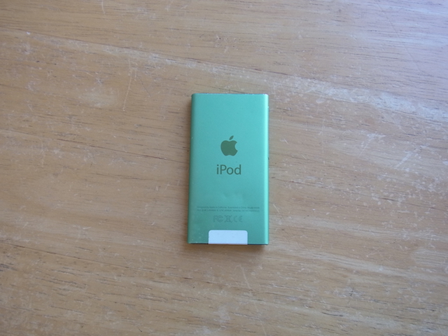 岡山市のお客様　iPod nano7画面割れ故障　宅配キット発送