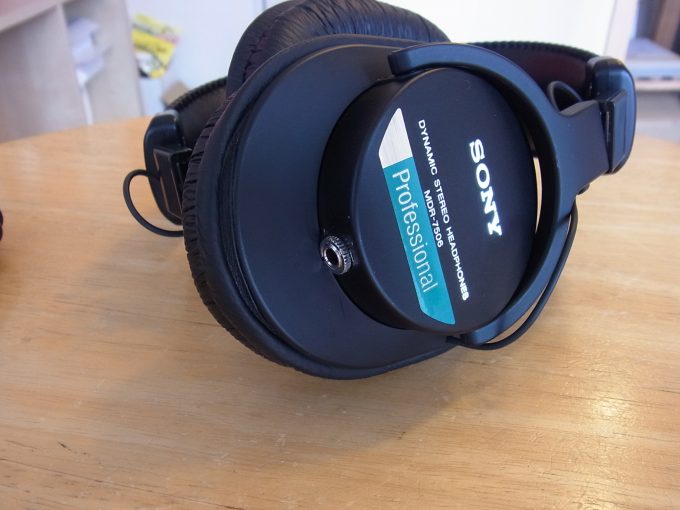 埼玉県のお客様 ソニーヘッドホンMDR7506脱着