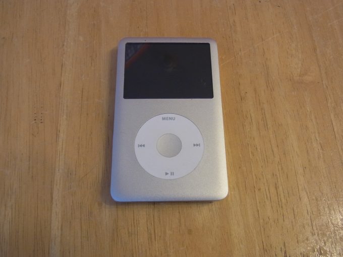 五反田のお客様　iPod classicリンゴループ修理のご案内　宅配キット発送