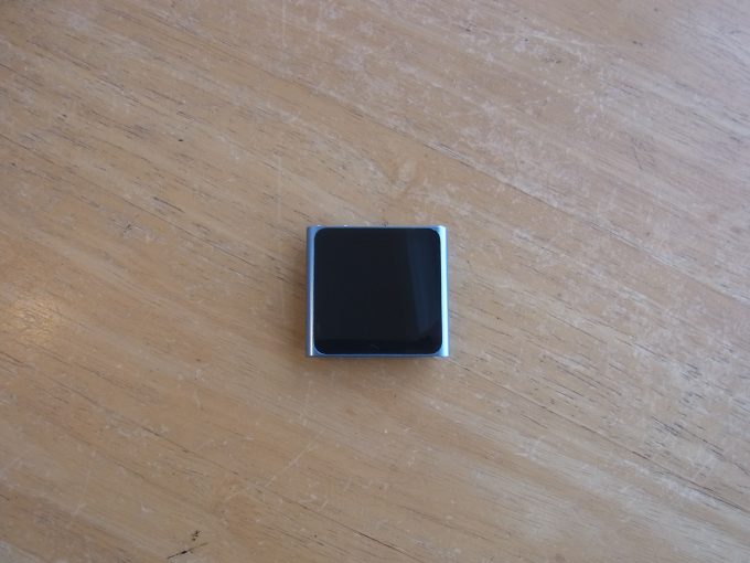 和歌山のお客様　iPod nano6電源ボタン故障　宅配キット発送