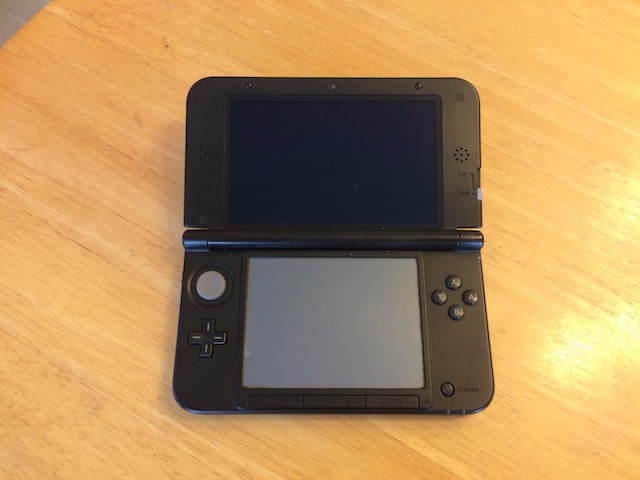 野田市のお客様　任天堂3DS電源が落ちる　宅配修理