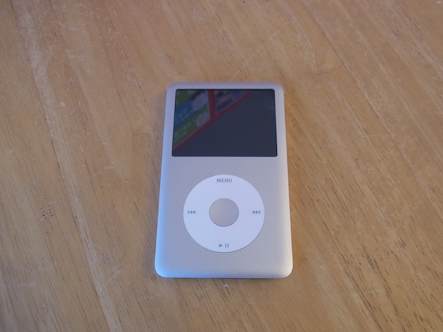 岡崎市のお客様　iPod classicリンゴループ修理　宅配キット発送