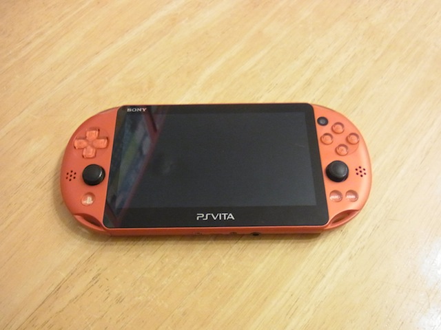 熊谷市のお客様 PSvita2000液晶故障 宅配修理