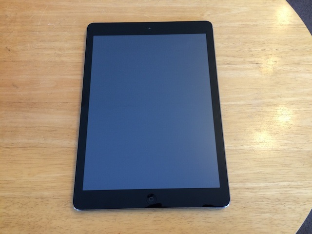 美濃加茂市のお客様　iPad Airバッテリー交換　宅配修理