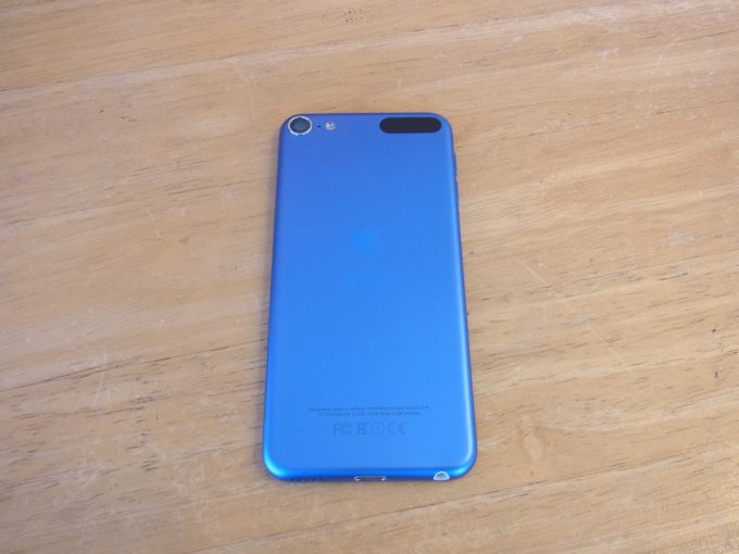 新潟県のお客様　iPod touch5画面割れ故障　宅配キット発送