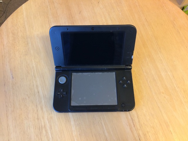 豊川市のお客様　任天堂3DS充電故障　宅配修理