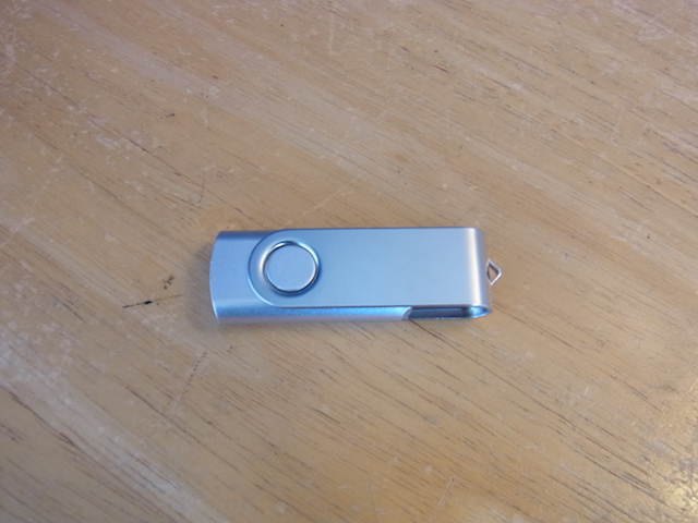 西東京市のお客様 USBメモリデータ消去/データ復元