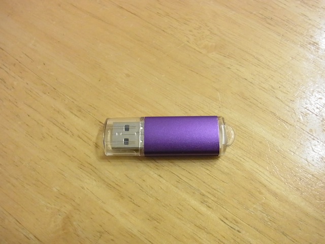 調布からご来店　USBメモリエラーメッセージ故障/データ復旧店