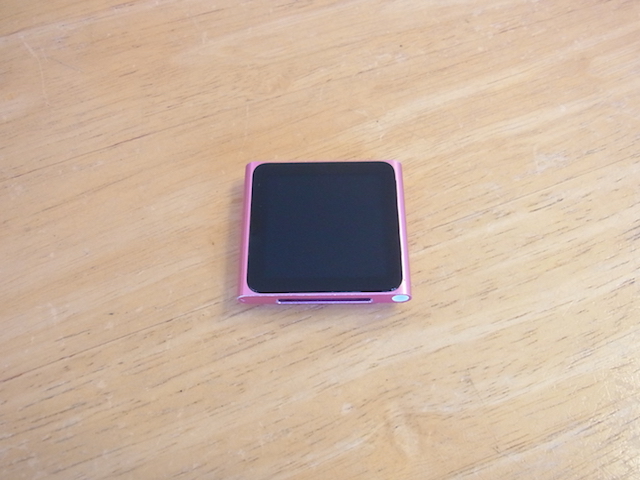 自由が丘のお客様 iPod nano6電源ボタン故障 簡単宅配キット