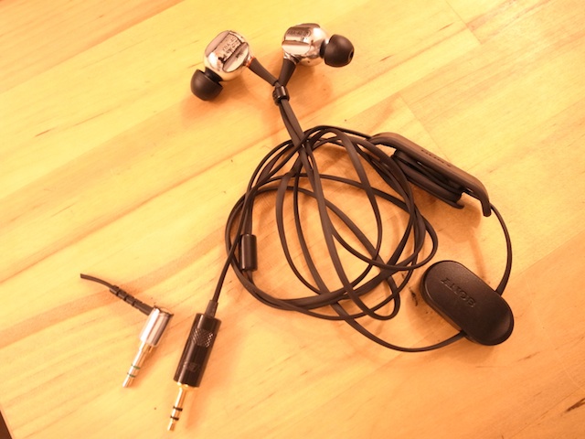 立川のお客様　イヤホン断線故障修理　簡単宅配キット