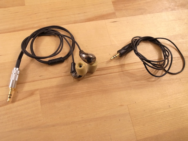 船橋のお客様　SHUREイヤホンリケーブル修理　簡単宅配キット