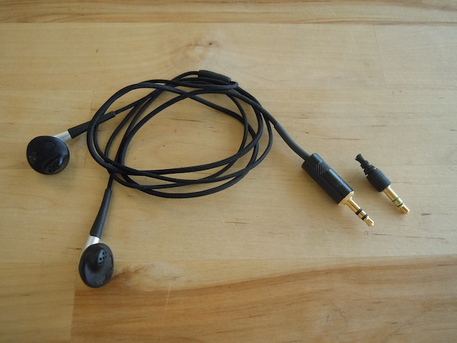 新橋のお客様　イヤホン/ヘッドホン断線故障修理