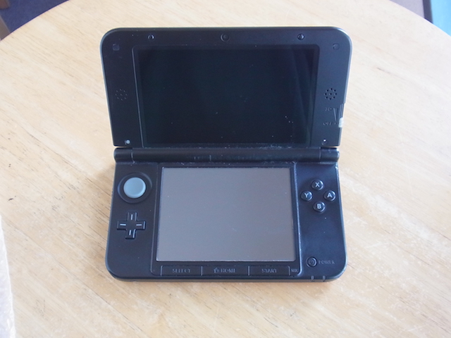 下北沢からご来店　任天堂3DS/PSvita2000持ち込み修理