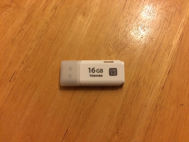 中野からご来店　USBメモリエラー/データ復元予約