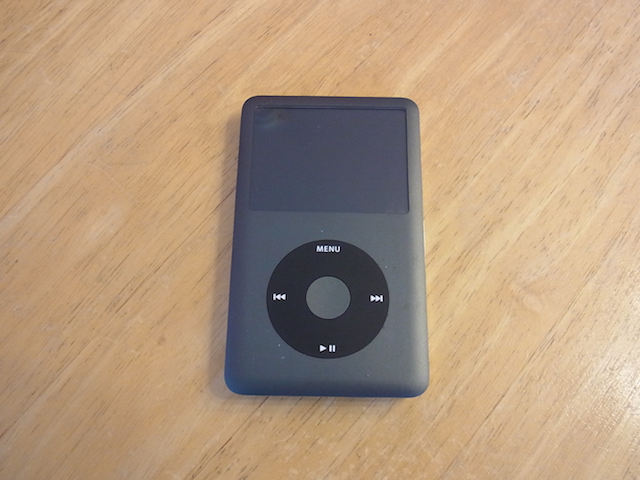 川越のお客様 iPod classicバッテリー交換 宅配キットで簡単修理