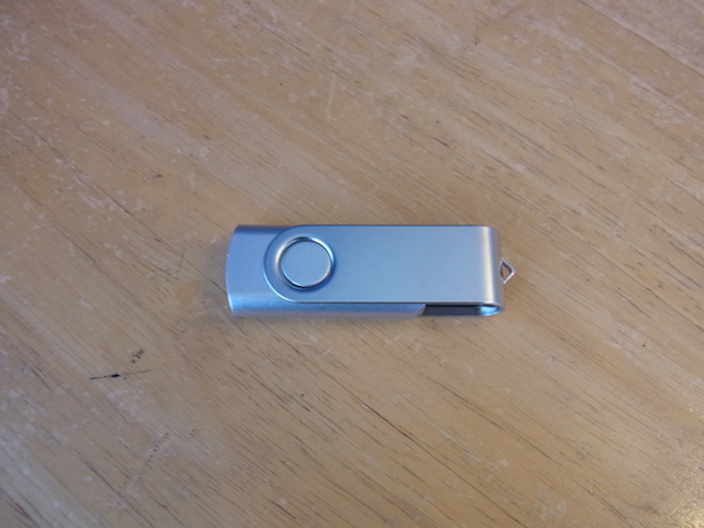 渋谷のお客様　USBメモリ故障/データ復元予約 