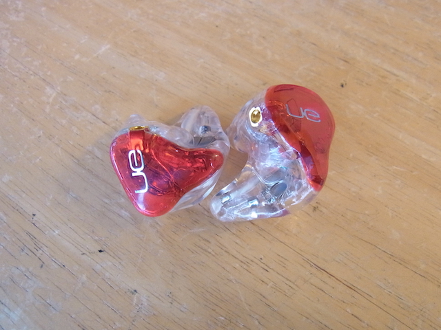 大阪のお客様　イヤホン脱着部分故障/MMCX化　宅配キットで簡単修理