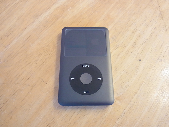 西葛西のお客様　iPod classic急に落ちる　宅配キットで簡単修理 