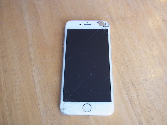 吉祥寺のお客様　画面が割れててもiPhone買取できます！