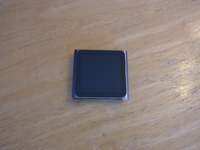 吹田のお客様　iPod nano6故障　宅配キットで簡単修理