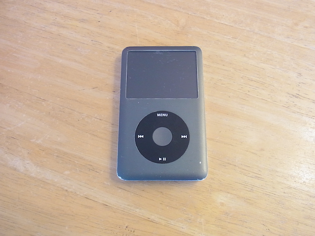 iPod classic HDD異音/大容量化　登戸のお客様