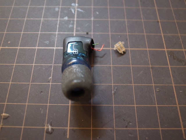 名古屋のお客様から宅配キットでのイヤホン修理とMMCX化のご依頼