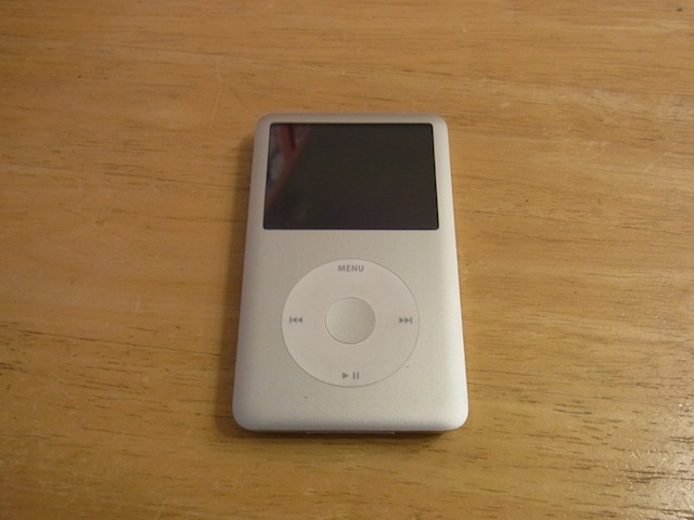 iPod classicリンゴループ　大宮　宅配キットで宅配修理