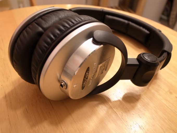 ULTRASONEヘッドホンのバランス化/脱着カスタム 神奈川のお客様