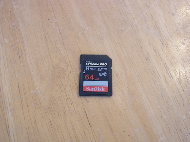 練馬からご来店　SDカード持ち込みデータ復元