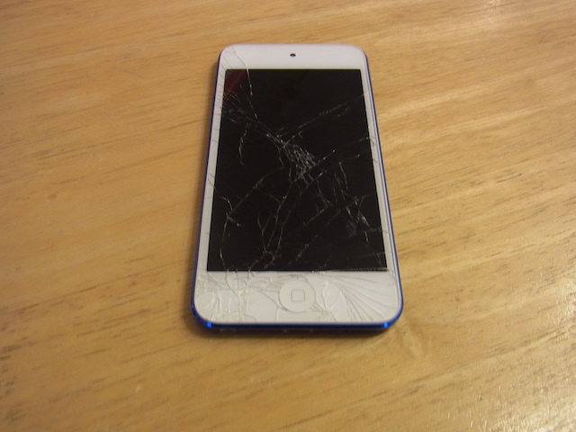 iPod touch5画面割れ修理 石巻市のお客様 宅配キットで片道送料無料!
