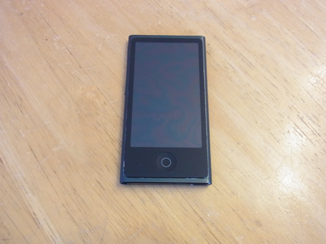 iPod nano7バッテリー交換修理　御茶ノ水から　宅配キットで片道送料無料！